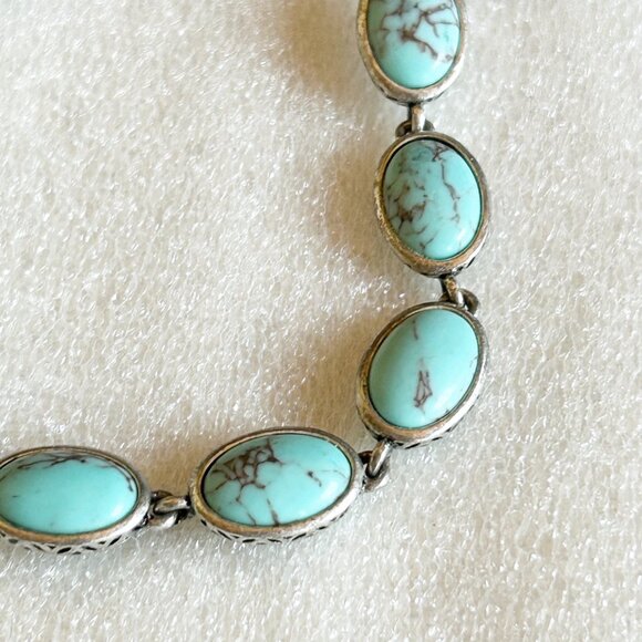 Fossil Faux Turquoise Bracelet With Silver Tone Button & Leather Loop Closure - Picture 8 of 9